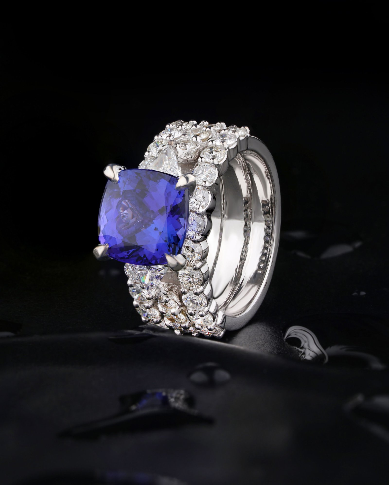 Tanzanite, bleu-violet