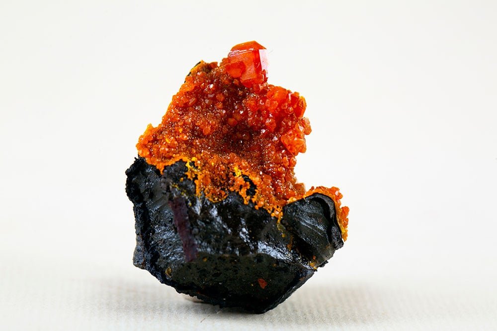 Wulfénite, cristaux tabulaires orange