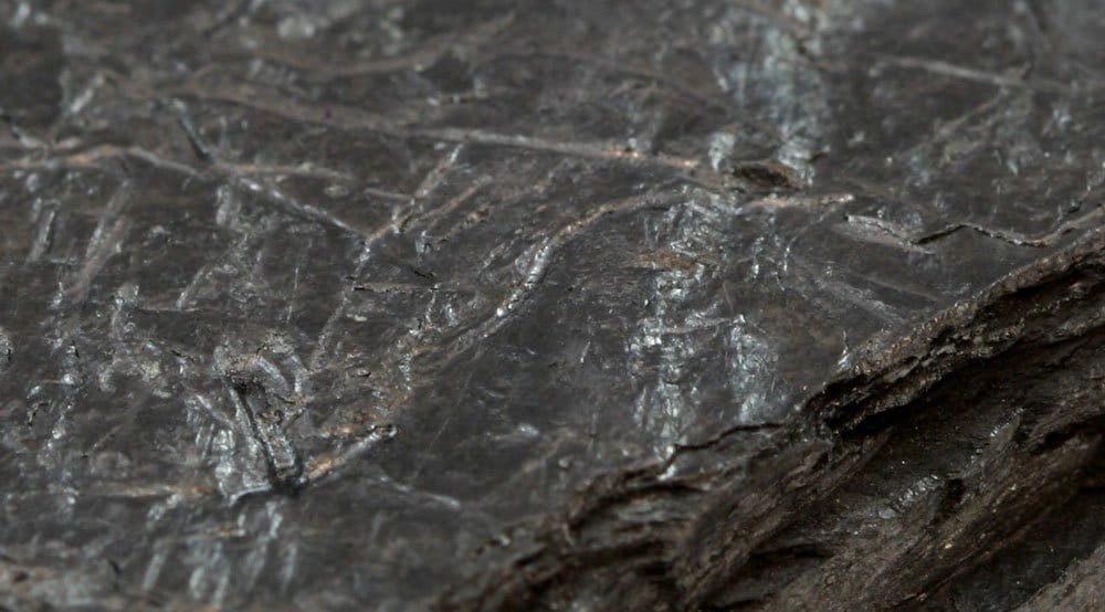 Graphite, masse gris métallique