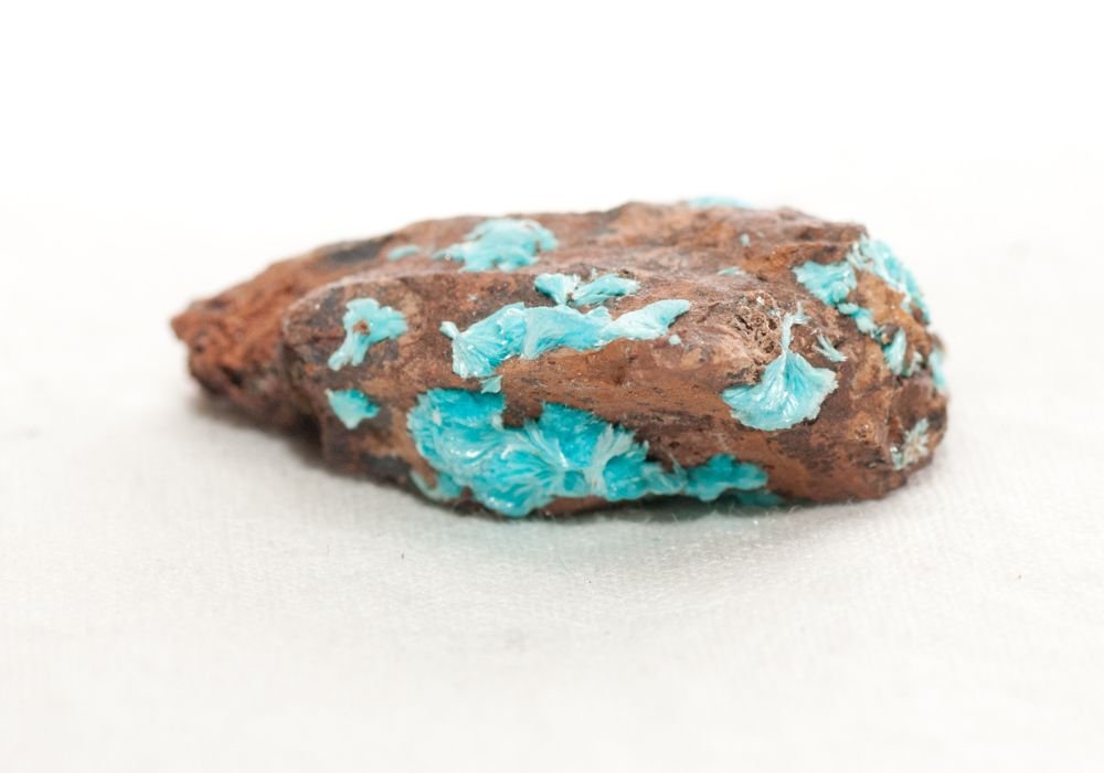Aurichalcite en touffes bleu-vert