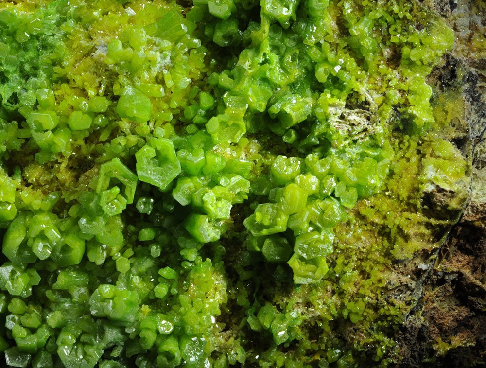 Pyromorphite, prismes verts hexagonaux